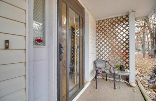 Tahlequah Duplex with Screened-in Porch and Fire Pit! - Foto 34