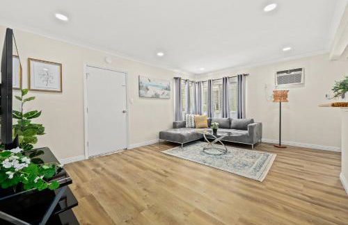 Bright & Cozy Getaway-10min to Downtown LA - Foto 9