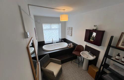 Contractors Corporate Charress House, 6 Bedrooms - Foto 27