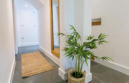 Custom Mews - Photo 44