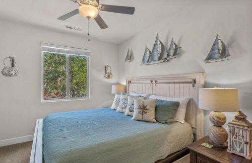 PV 110 Themed Rooms, PS4, Ping Pong, Pack n` Play, Electric Fire Place, Games, and More - Photo 27