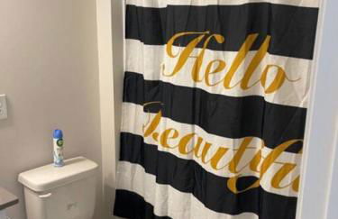 Embrace the Harmony of Nature and Urban Living - Foto 8