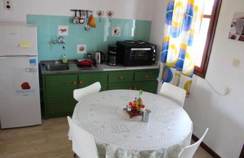 Nikos Seaside Apartments - Foto 12