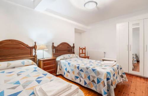 La Jomeruca ,espaciosa casa rural cerca de playa y montaña - Foto 31