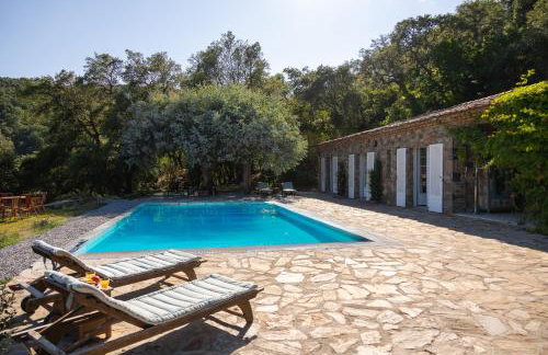 Mas provençal avec piscine chauffée, tennis, pétanque, vue mer, 20 min St Tropez - Foto 52
