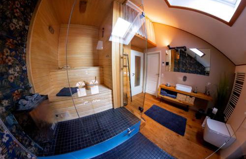 HexenburgbeiDresden Architektenwohnung mit Privatsauna, Whirlwanne, Kaminofen und noch viel mehr - Foto 10