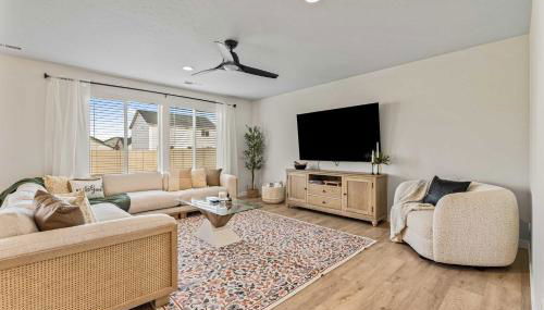 6BR Retreat with Playground Basketball & Sleeps 22 - Foto 4