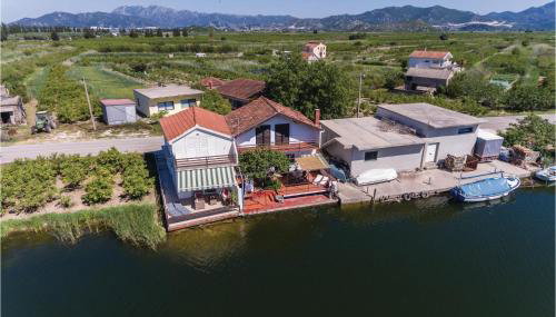 Three-Bedroom Holiday Home In Opuzen - Foto 5