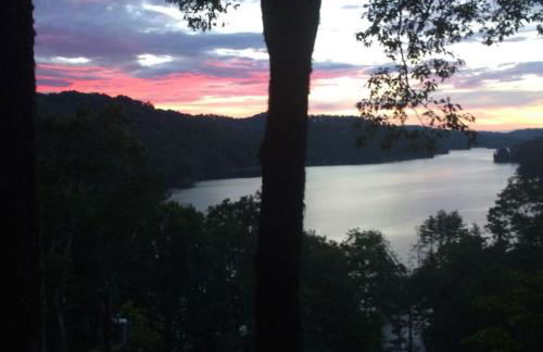 Moms Place Cozy Lake Glenville Cabin - Foto 13