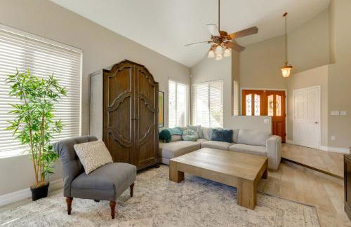 Lakefront Living! Huge Phoenix Home with Pool Table - Foto 5