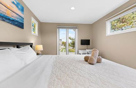 Salty Dolphin by Bayley Vacation Rentals - Foto 32