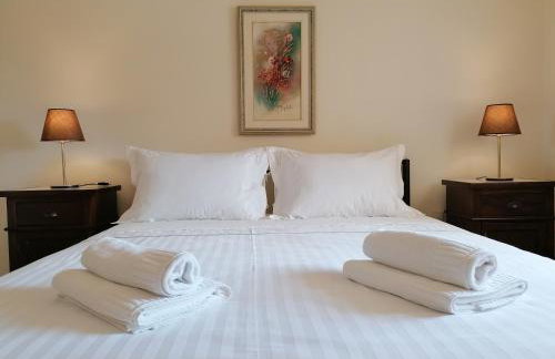 House with View in Amfithea - Photo 15