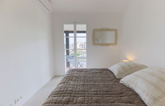 Air-conditioned Apartment Near Beach - Photo 4