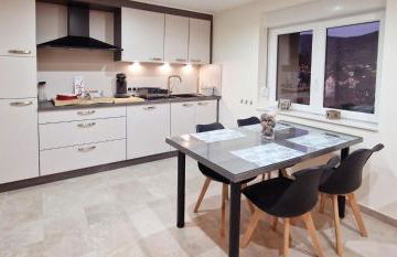 Gîte moderne et calme avec local séparé pour skis et vélos - Foto 3