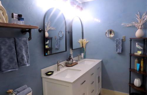 Serene Space! Waterfront Home! - Foto 20