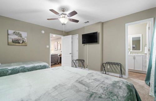 Renovated Home Perfect for Family - Foto 18