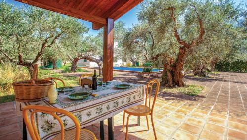 Amazing Home In Tocco Da Casauria - Photo 5