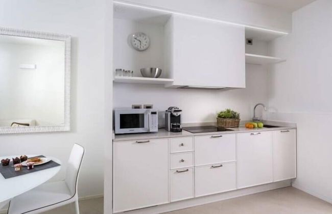 Embassy Aparthotel - Foto 12