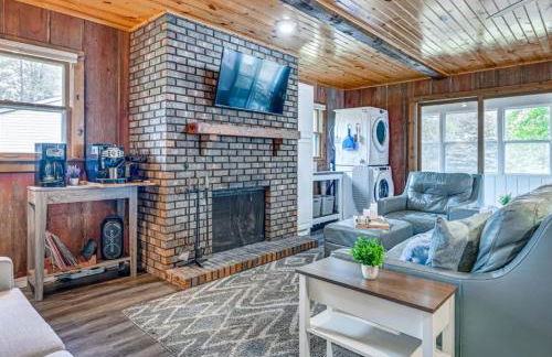 Family-Friendly Cabin Getaway On Castle Rock Lake Space to Relax & Play - Foto 4