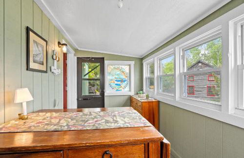 Sunset Shores - Waters Edge Cottage #2 by Simple Life Rentals - Foto 19