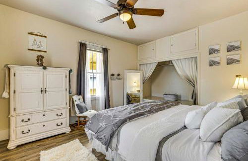 1 Block to Main St Charming Montrose Home with Yard - Foto 14