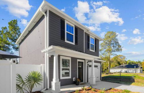 Brand New beautiful house with a luxury backyard - Foto 9