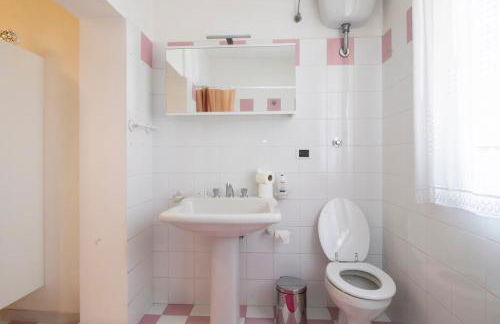 Aviorama Apartment - Private Parking, Sea, Relax - Foto 8