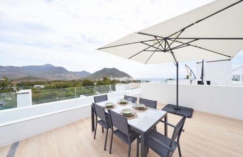 Casa Surya, piscina, wifi y parking con punto de carga EV - Foto 4