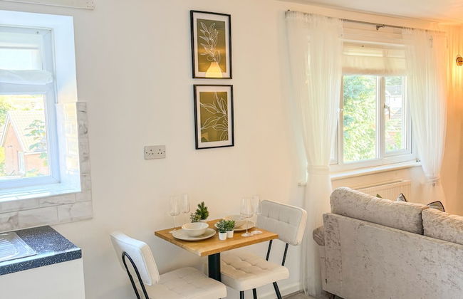 Manchester Luxury Studio Apartment - Photo 10