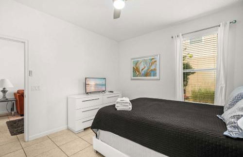 Heated Pool Lazy River Game Room 12 MI to Disney - Foto 46