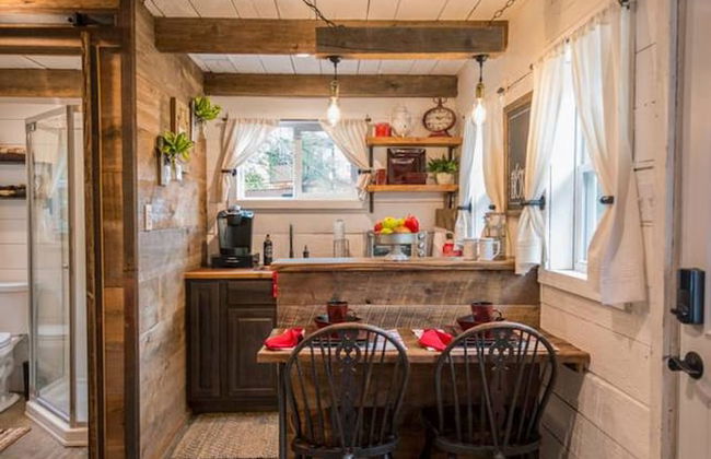 Cozy Cabin Little Red Hen 12 min to Magnolia - Foto 18