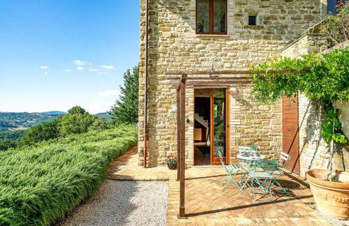 GuestHost - Casale dei Tramonti - Nature's Haven Apartments in Renovated Farmhouse with Pool - Photo 32