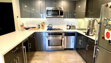 Bright 2-Story Brooklyn Oasis w Patio & Fire Pit - Foto 5