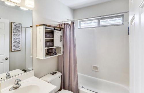 North Las Vegas Home with Hot Tub - 14 Mi to Strip! - Foto 23