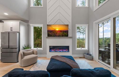 Sapphire Skies - Photo 17