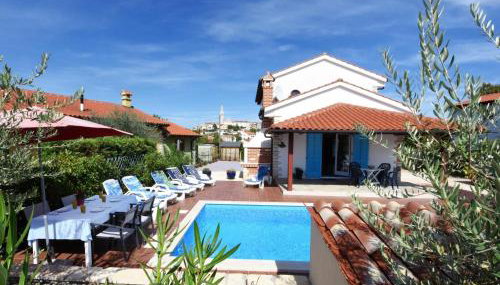 Villa in Vi njan with Private Pool and Garden - Photo 2, Other