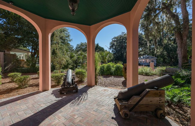 Pillars' Castle - Photo 38