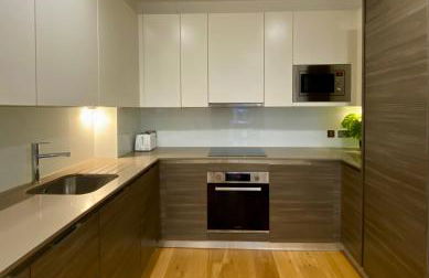 Spacious 2 Bedroom Penthouse Retreat - Foto 9