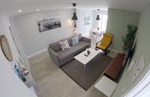 Apartamentos La Encarnación V-VI cerca del mar - Foto 1