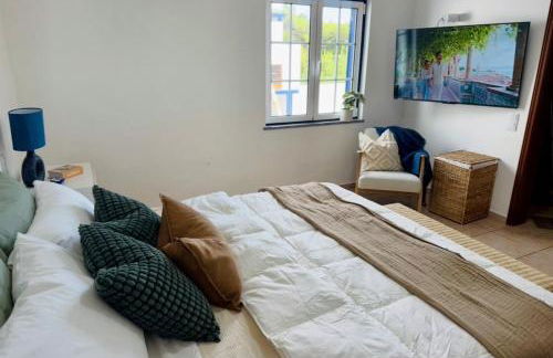 Island View Retreat - Photo 16