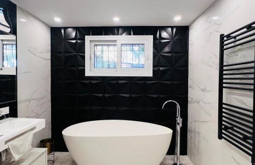 Apartments with tropical garden and sea water pool - Foto 3