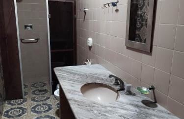 Seu Apto tipo Casa 10 Grande Praia da Costa Centro Ar Cond Mobiliado Geladeira Fogao TV no Centro - Foto 11