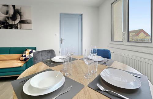 Appartement lumineux, épuré avec balcon et parking - Foto 11