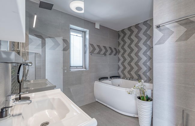 Pool & Whirlpool Villa Art Four - Foto 19