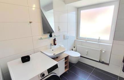 ELApart by Homely Stay - Moderne Apartments direkt im Stadtzentrum mit Self-Check-in - Foto 47