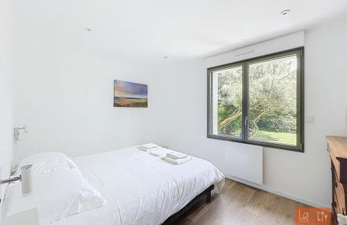 Les Pins : Rez de jardin proche plage - Foto 12