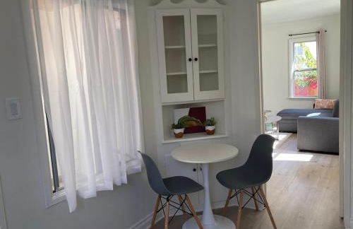 Fully Furnished 1-Bedroom - Foto 15