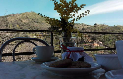 La terra dei ciliegi tra l'Etna e il mare di Taormina - Foto 45