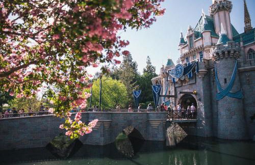 Cozy Luxe Unit Near Disneyland - Sleeps up to 10! EV Friendly & King Bed - Foto 39