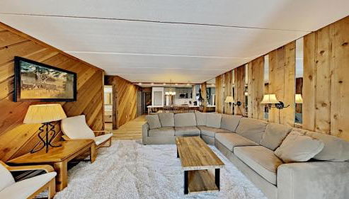 Great 3 Bedroom Condo with Washer and Dryer! - Foto 2